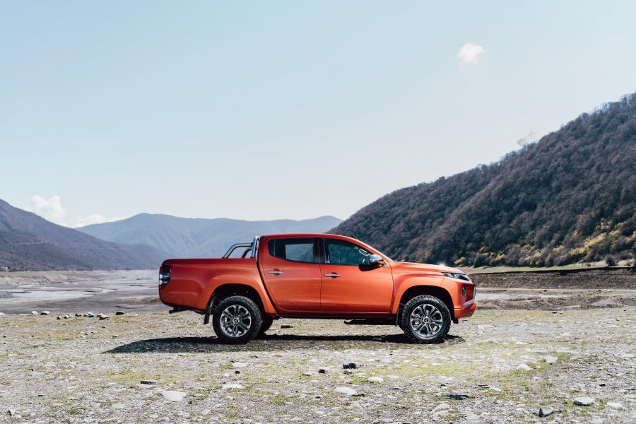  Mitsubishi L200 Double Cab 2019 года  (CIS) (фото 18 из 40)
